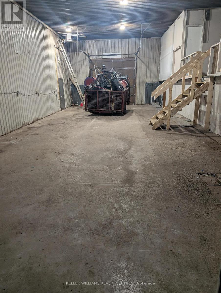 Unit B - 5 King Street, King, Ontario  L3Y 4V9 - Photo 3 - N12748580