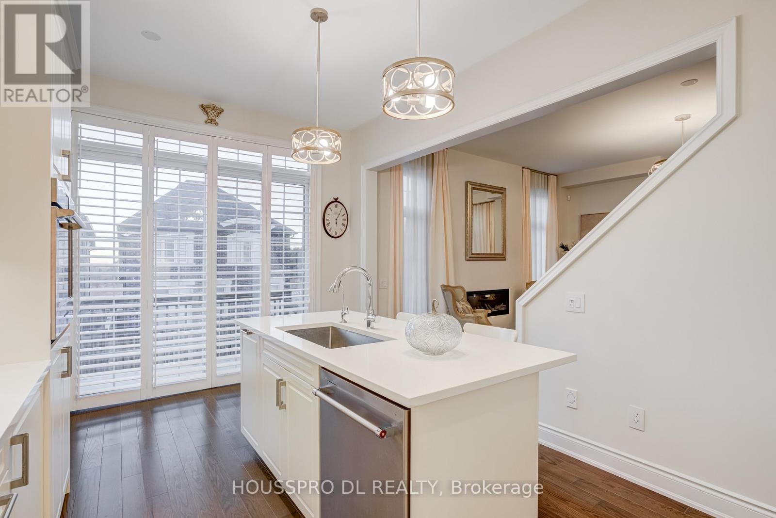 136 Carriage Shop Bend, East Gwillimbury, Ontario  L9N 0Y3 - Photo 22 - N12748582