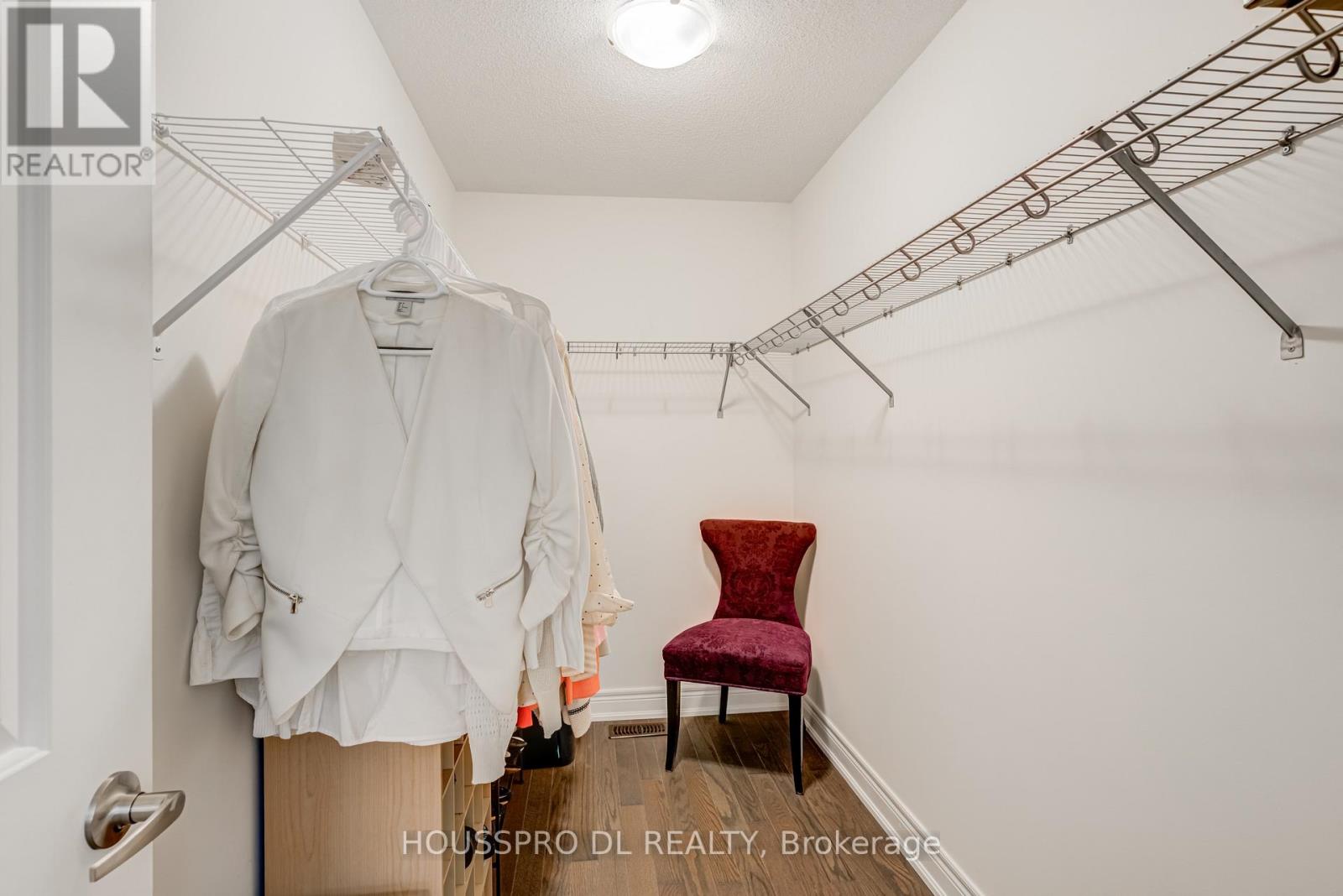 136 Carriage Shop Bend, East Gwillimbury, Ontario  L9N 0Y3 - Photo 35 - N12748582