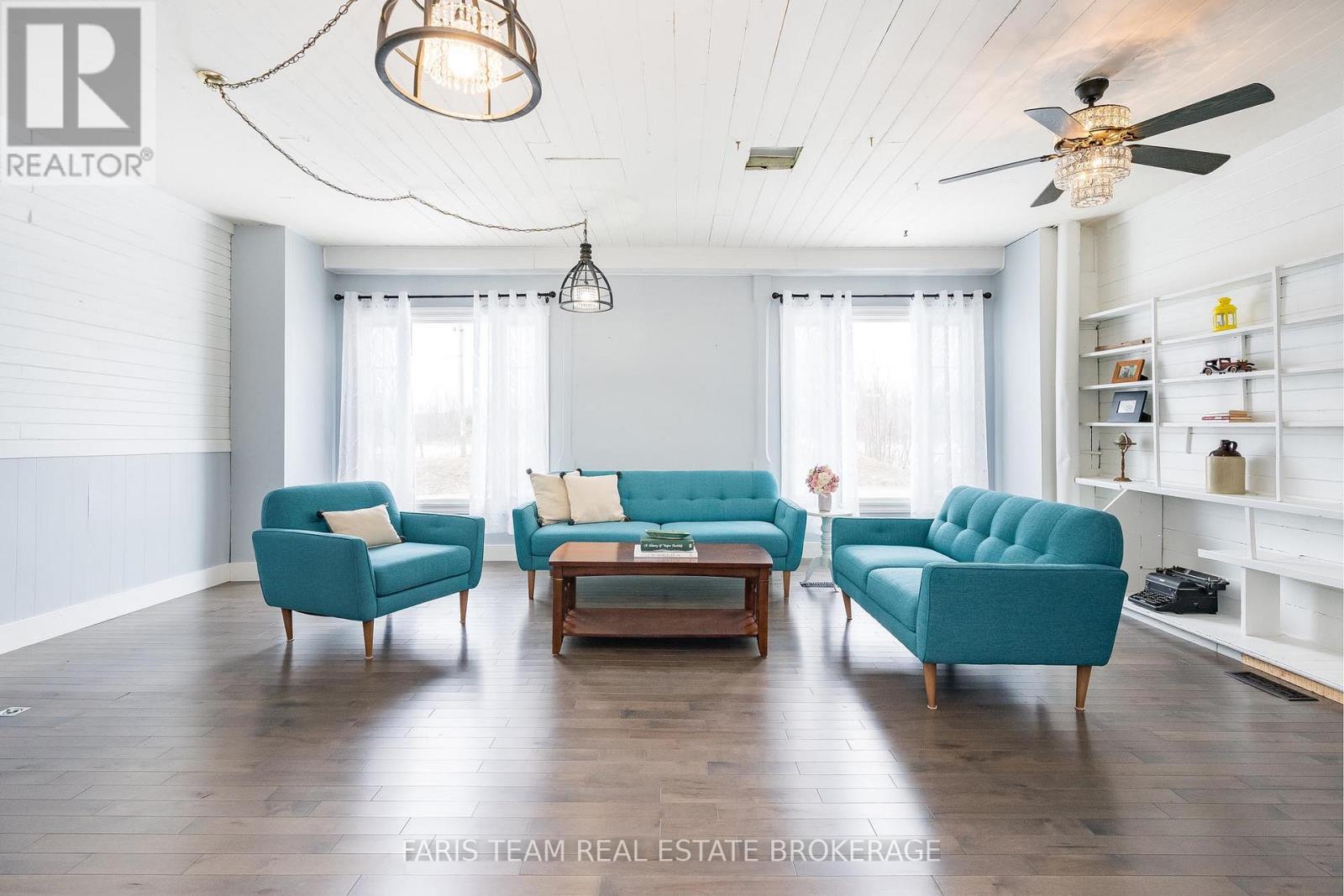 4047 Horseshoe Valley Road W, Springwater, Ontario  L9X 0Z6 - Photo 16 - S12748368