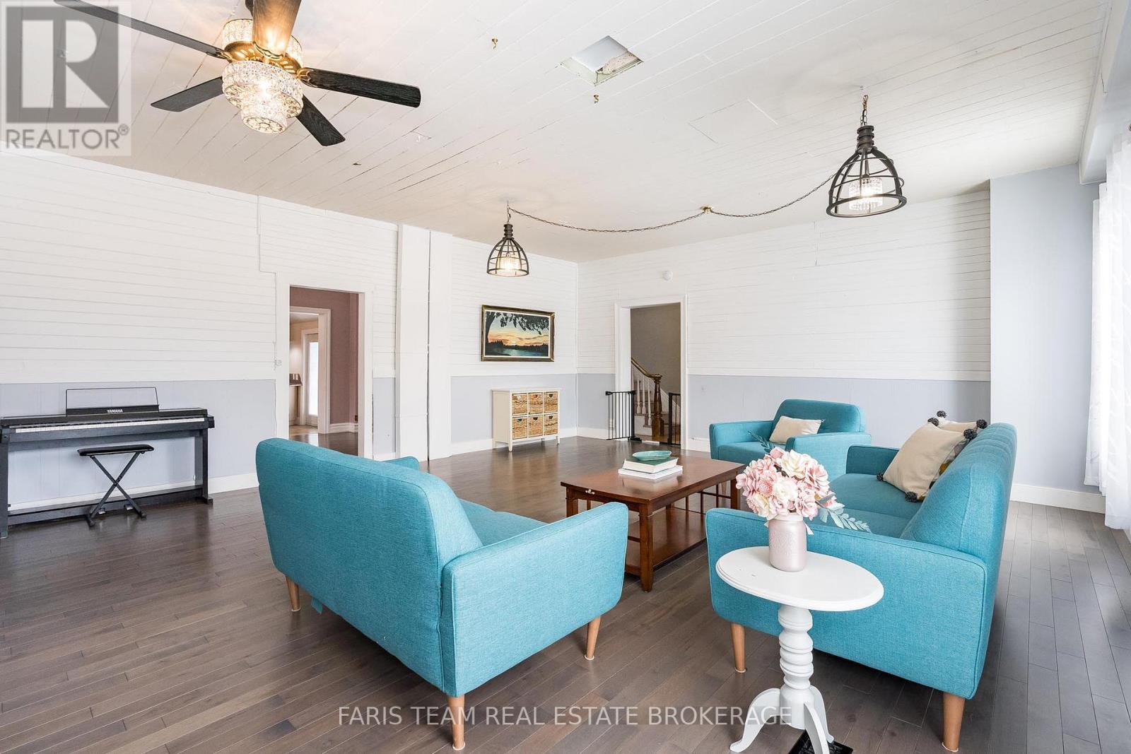 4047 Horseshoe Valley Road W, Springwater, Ontario  L9X 0Z6 - Photo 17 - S12748368