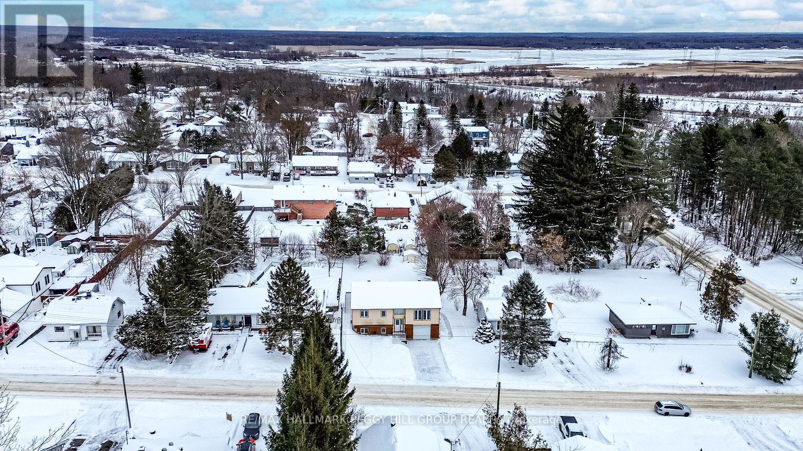 325 Ouida Street, Tay (Waubaushene), Ontario  L0K 2C0 - Photo 21 - S12748444