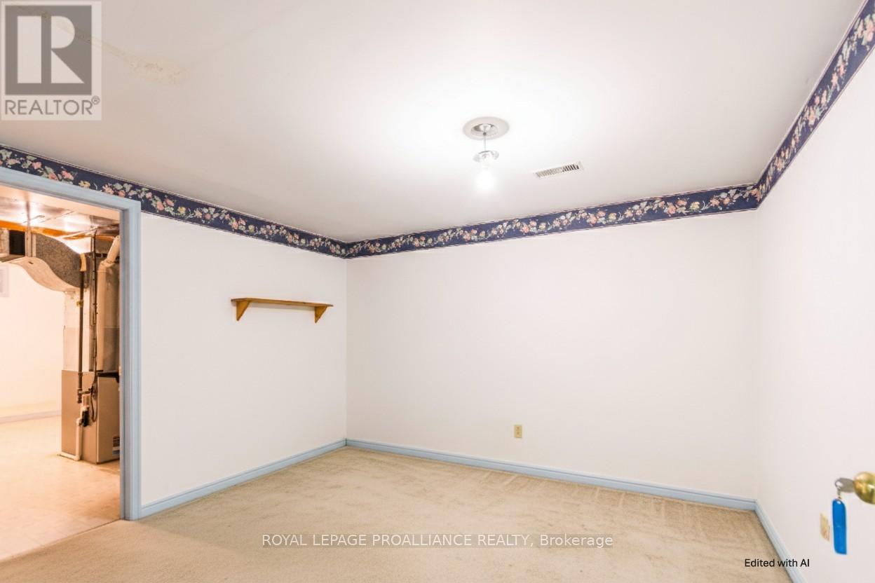 37 Dungannon Drive, Belleville, Ontario  K8P 5E7 - Photo 36 - X12729694