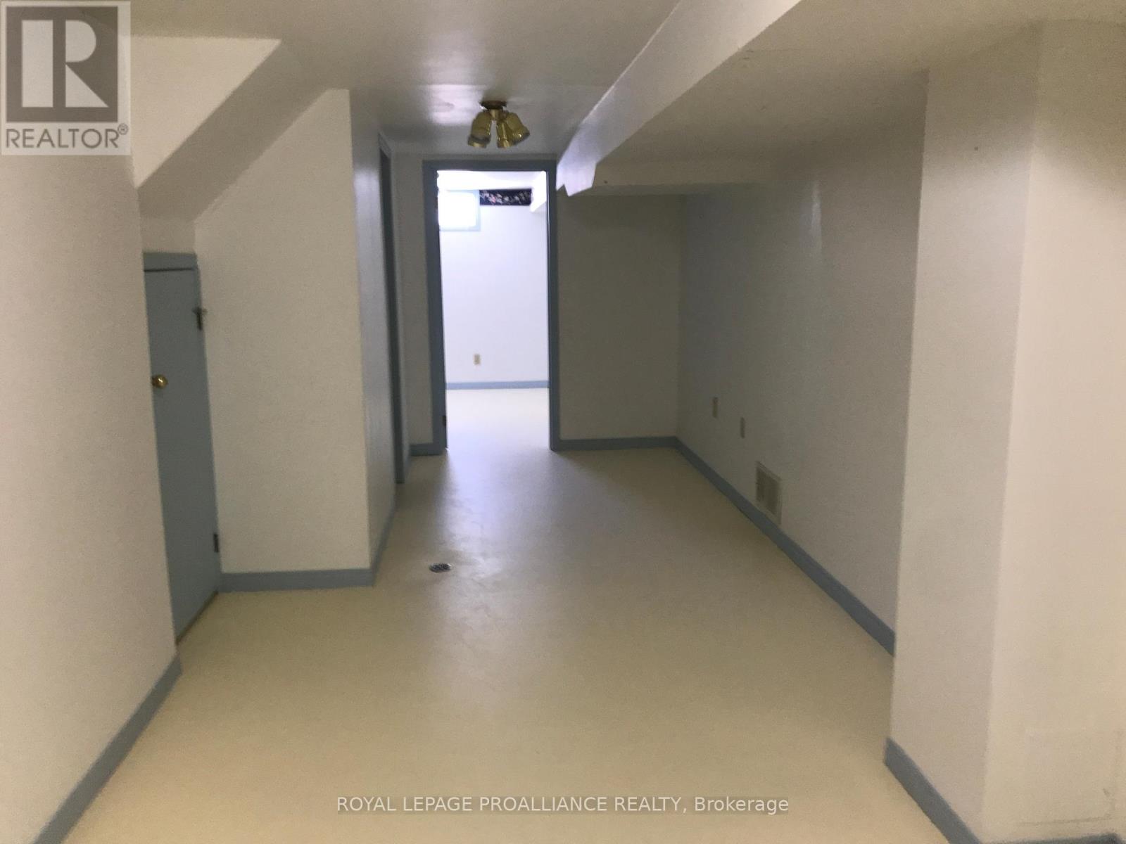 37 Dungannon Drive, Belleville, Ontario  K8P 5E7 - Photo 35 - X12729694