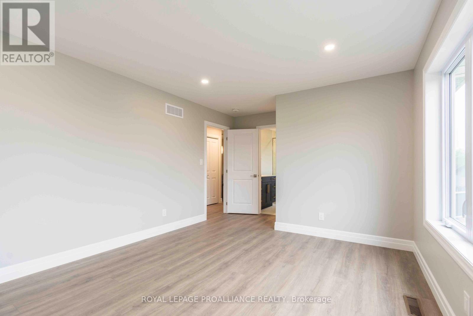 61 Meagan Lane, Quinte West, Ontario  K0K 2C0 - Photo 18 - X12117510