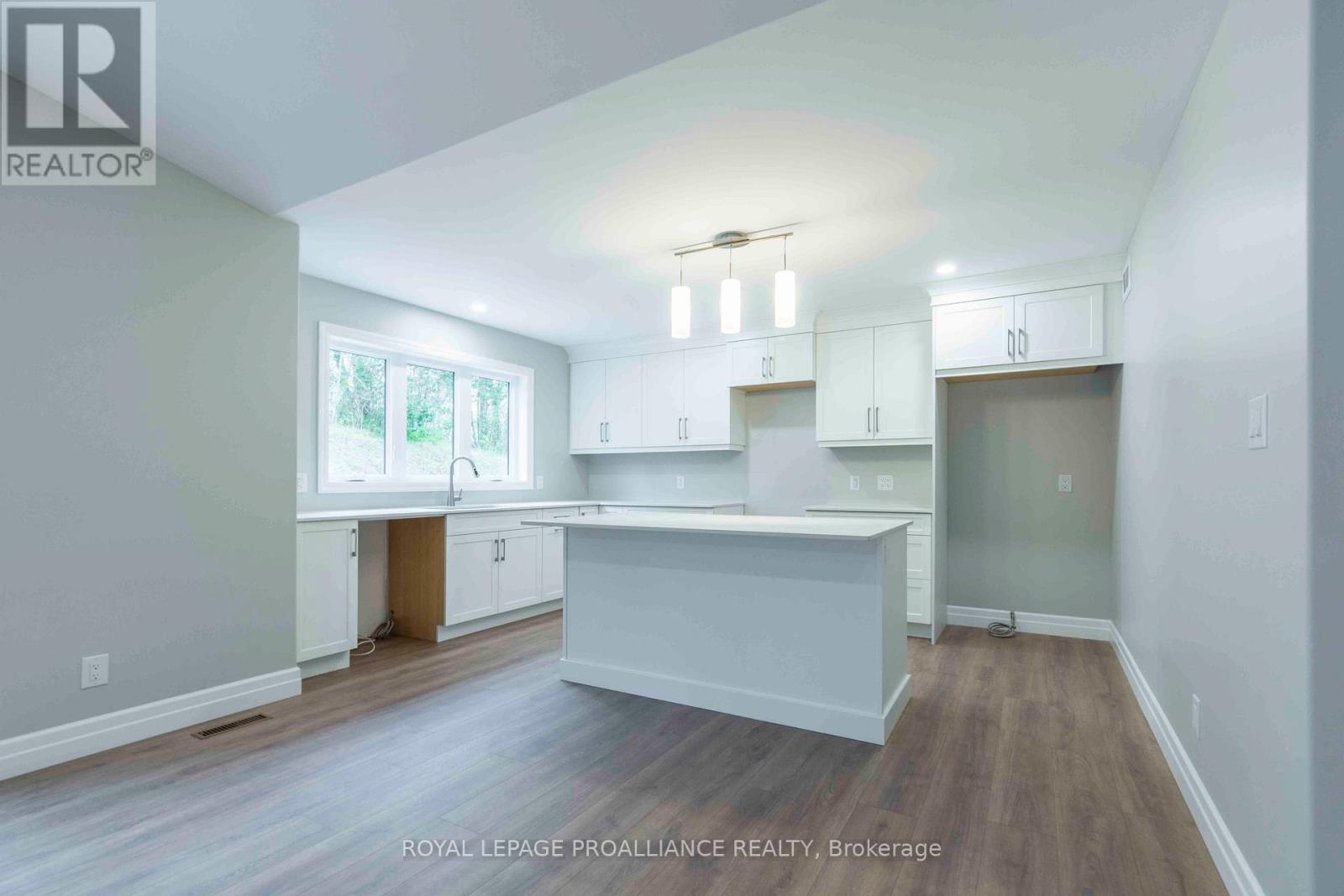 61 Meagan Lane, Quinte West, Ontario  K0K 2C0 - Photo 6 - X12117510