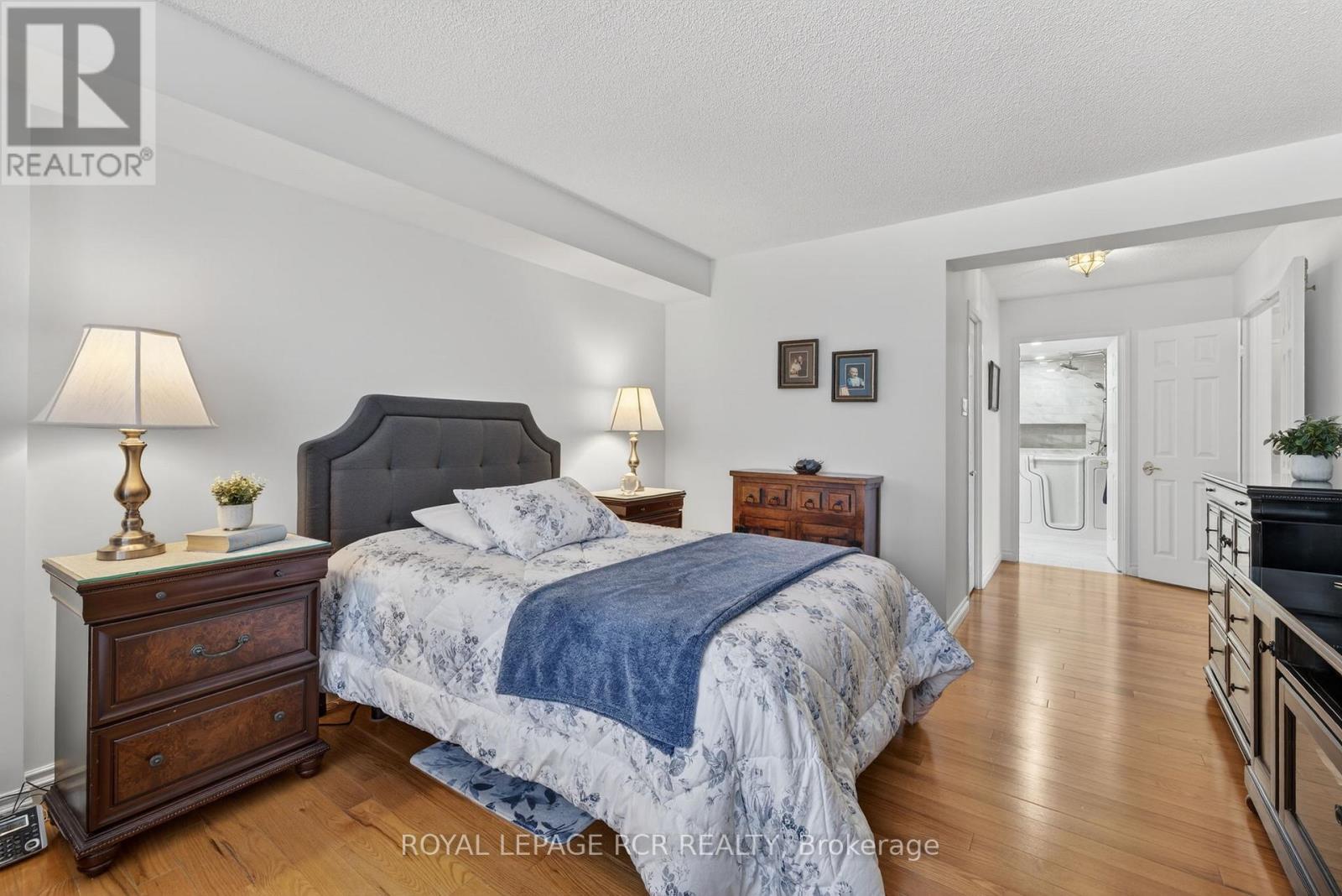 213 - 14924 Yonge Street, Aurora, Ontario  L4G 6H7 - Photo 26 - N12747746