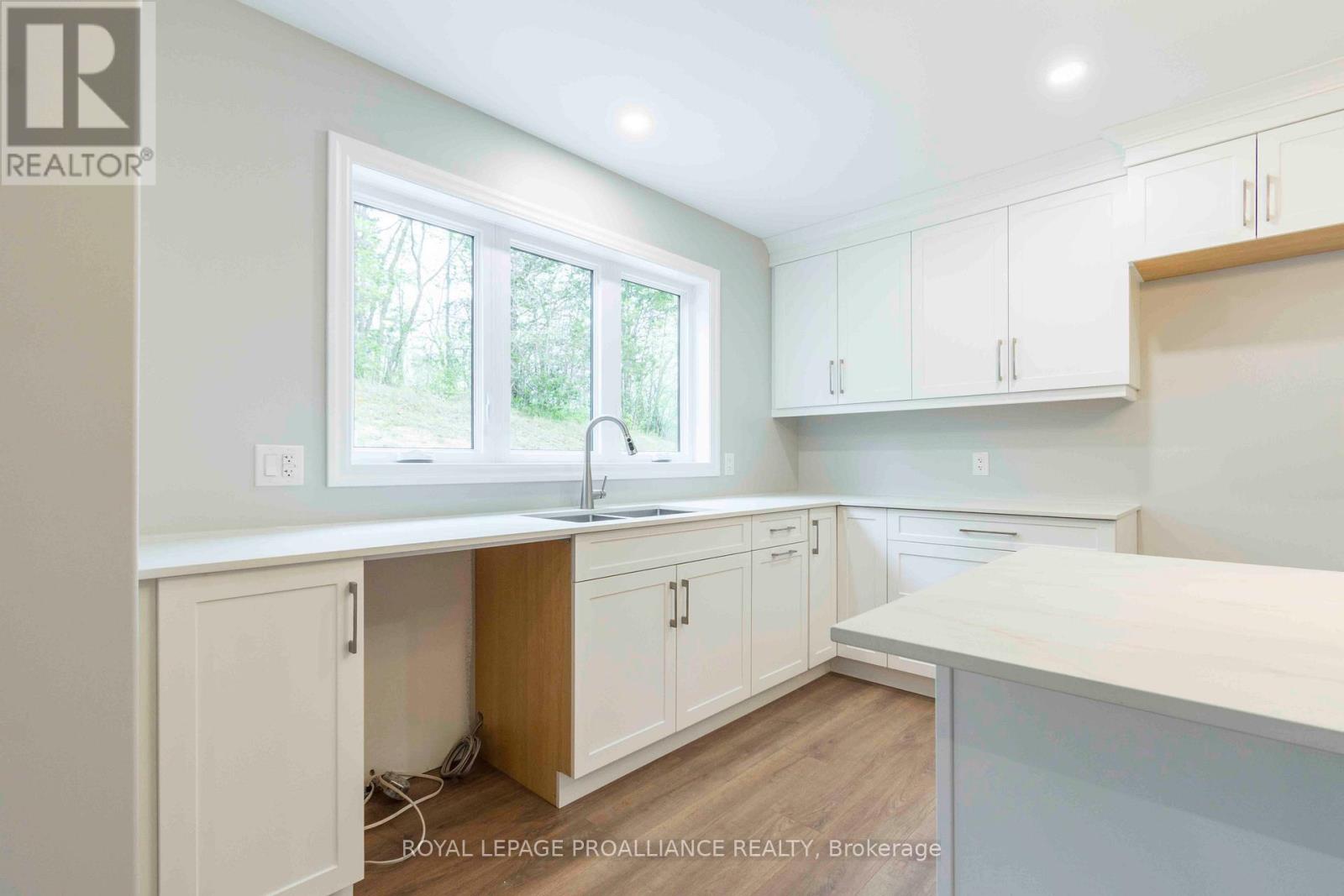 61 Meagan Lane, Quinte West, Ontario  K0K 2C0 - Photo 7 - X12117510