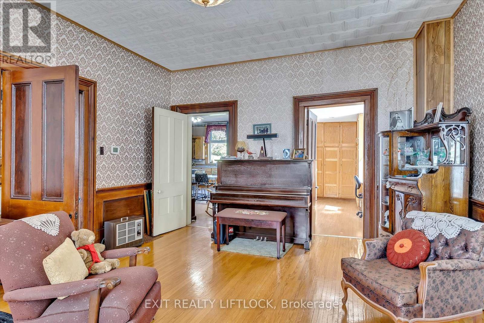 404 Morton Line, Cavan Monaghan, Ontario  L0A 1C0 - Photo 5 - X12155185