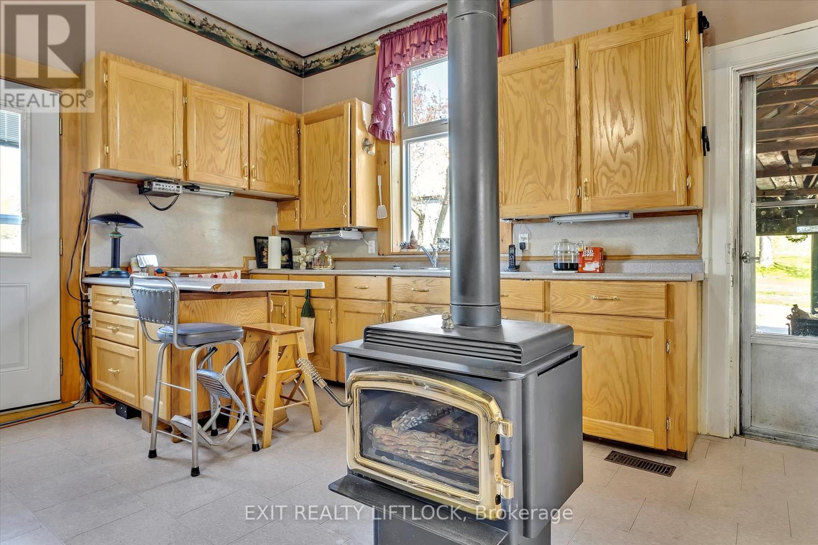 404 Morton Line, Cavan Monaghan, Ontario  L0A 1C0 - Photo 7 - X12155185