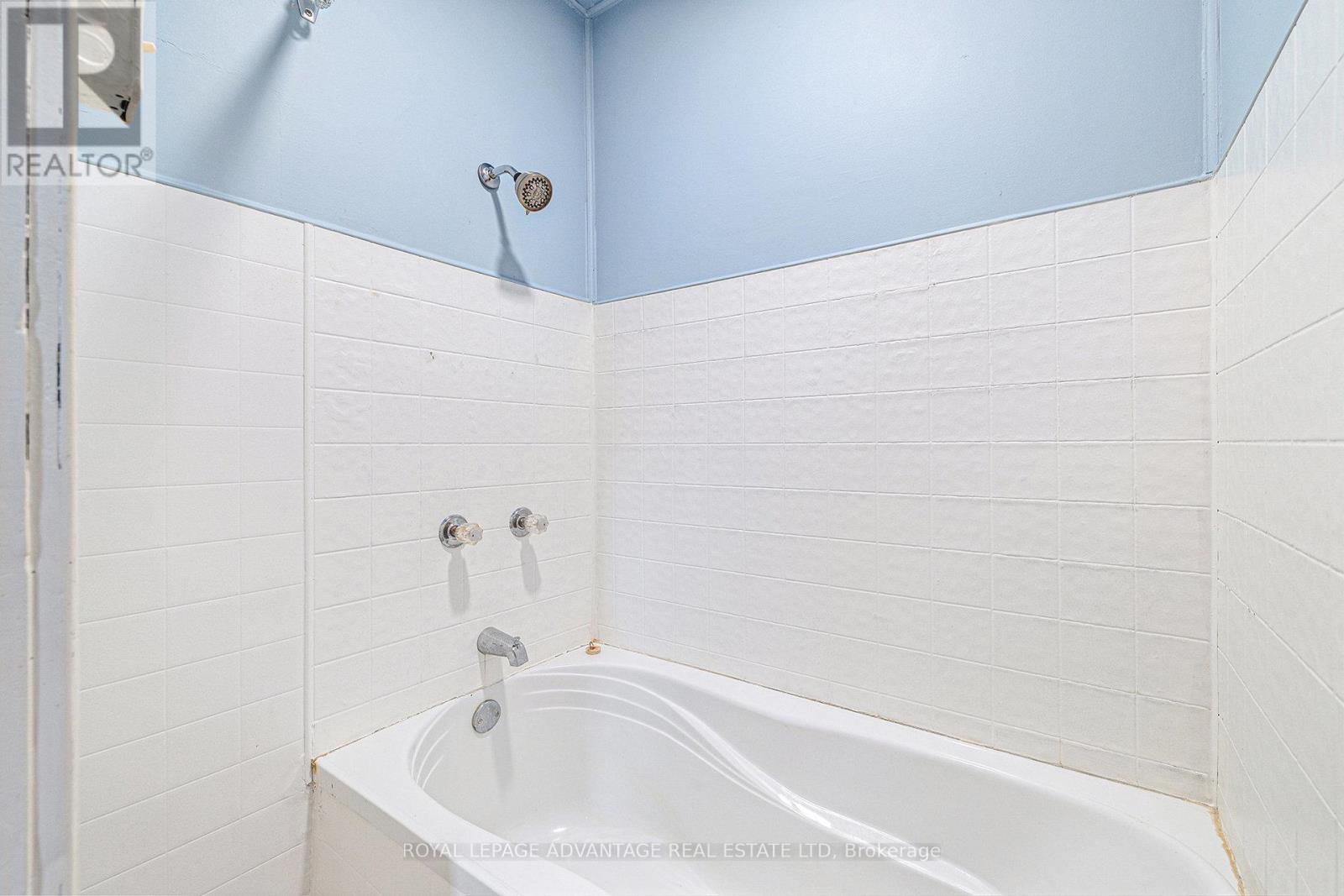 3719 Highway 15 Highway N, Rideau Lakes, Ontario  K0G 1E0 - Photo 21 - X12368263