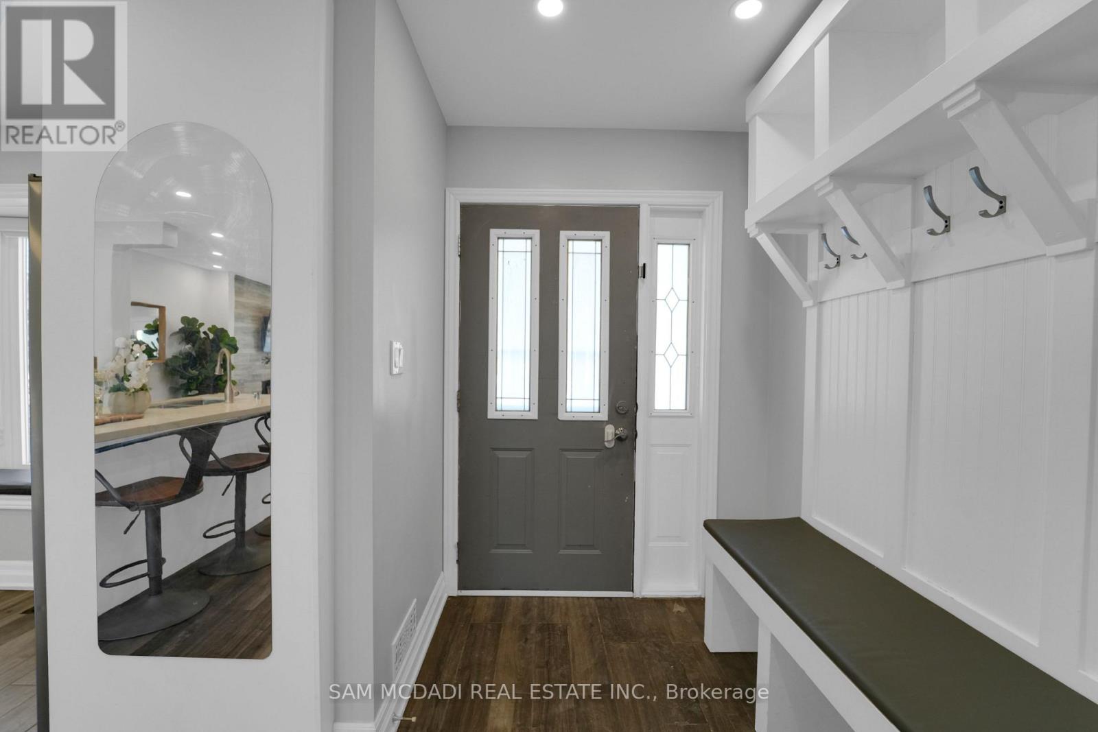 5 Bow River Crescent S, Mississauga, Ontario  L5N 1J1 - Photo 4 - W12748356