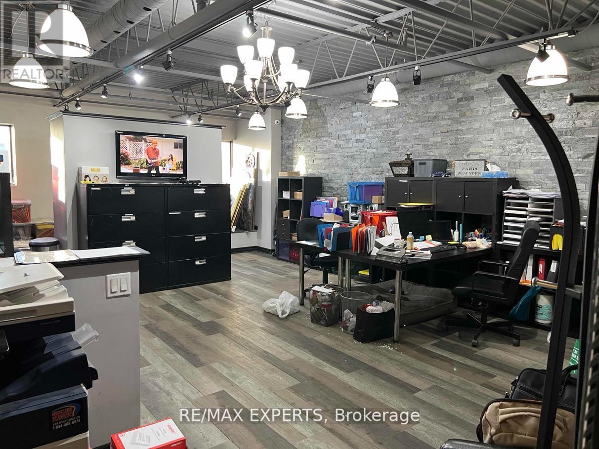 2 - 1 Delta Park Boulevard, Brampton, Ontario  L6T 5G1 - Photo 17 - W12748378