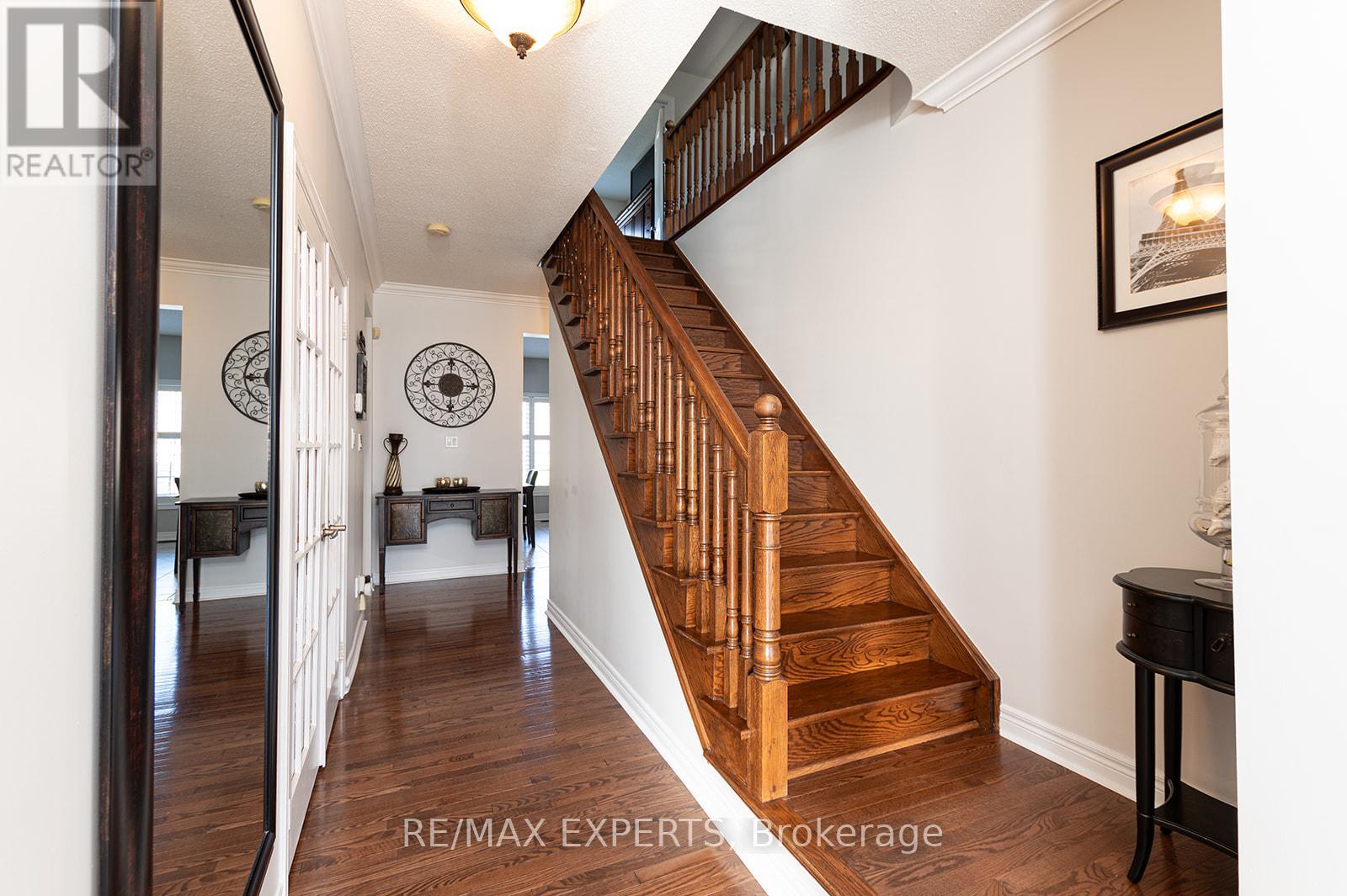 34 Laurentide Crescent, Brampton, Ontario  L6P 1Y4 - Photo 10 - W12748412