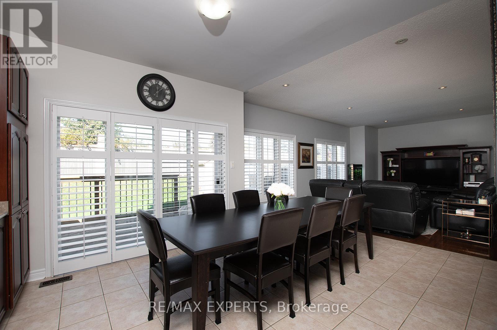 34 Laurentide Crescent, Brampton, Ontario  L6P 1Y4 - Photo 15 - W12748412