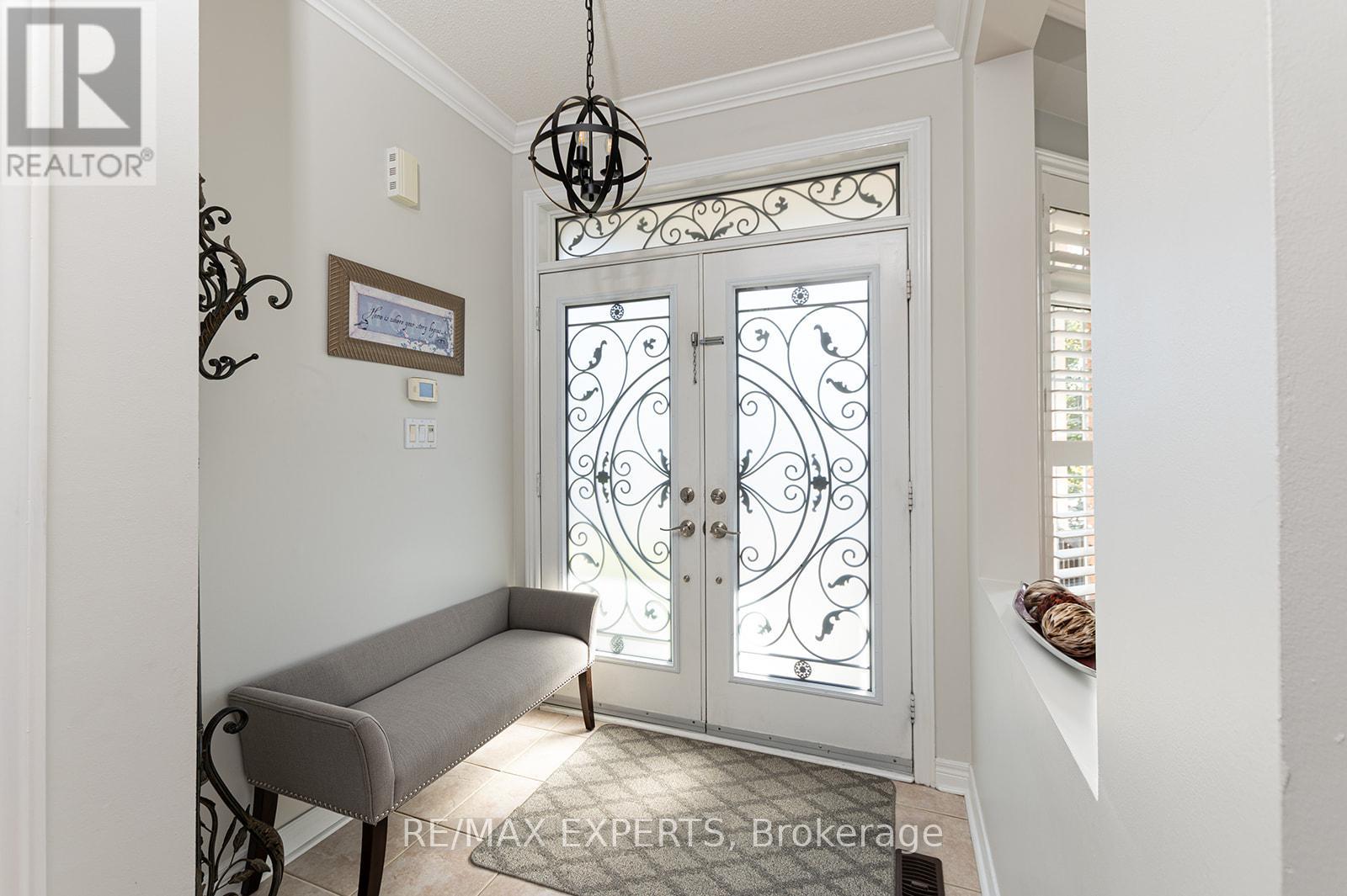 34 Laurentide Crescent, Brampton, Ontario  L6P 1Y4 - Photo 7 - W12748412