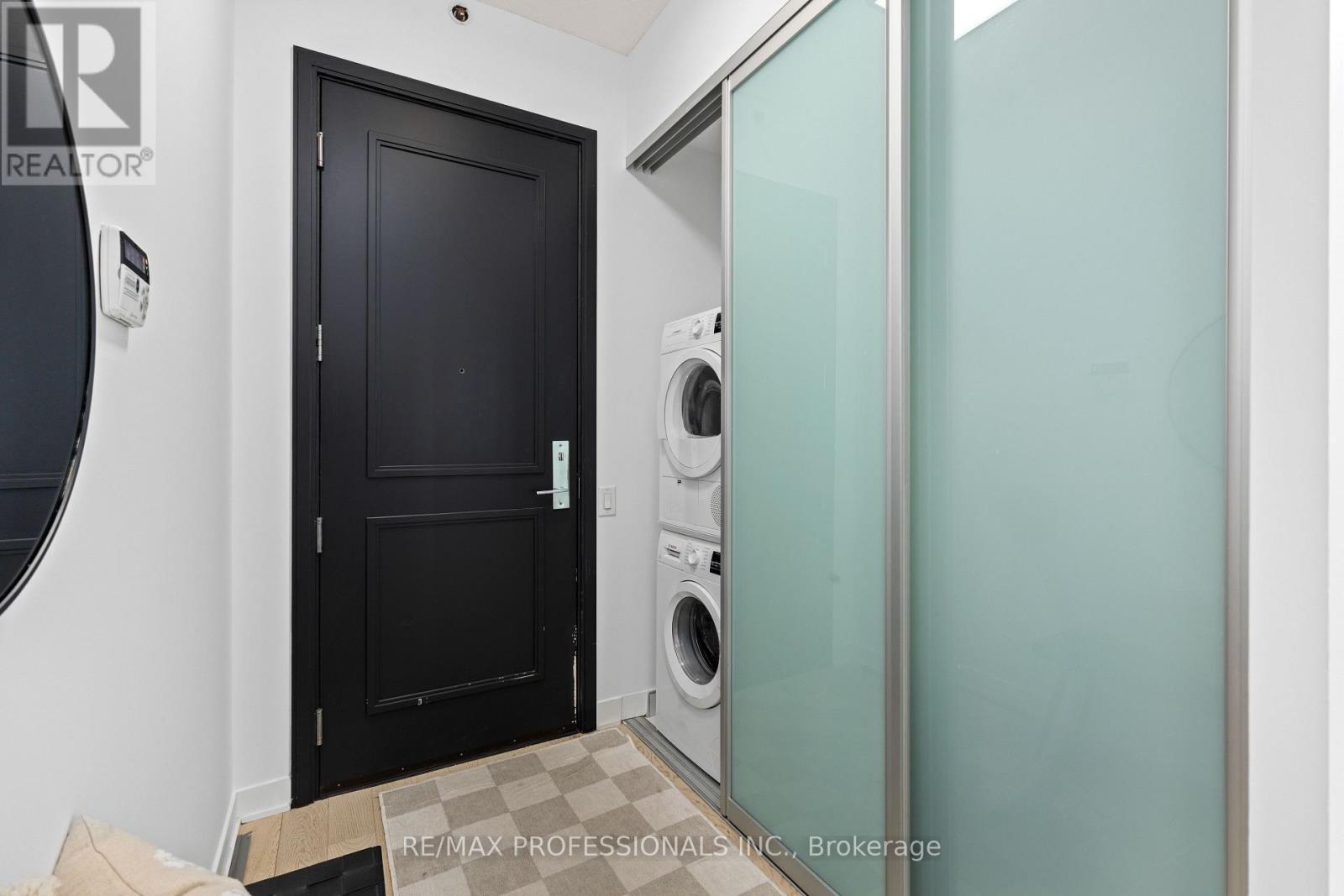 712 - 88 Park Lawn Road, Toronto, Ontario  M8Y 0B5 - Photo 3 - W12748418