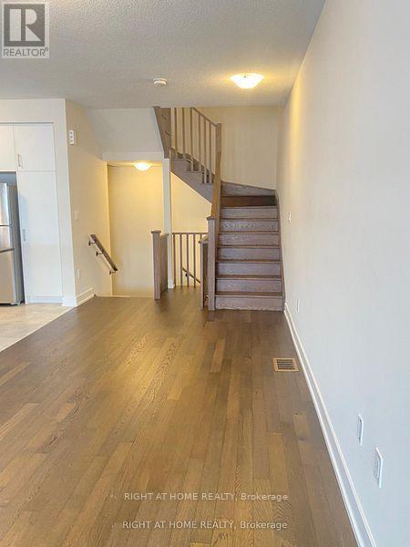 1284 Muller Lane, Oakville, Ontario  L6H 7G1 - Photo 12 - W12748466