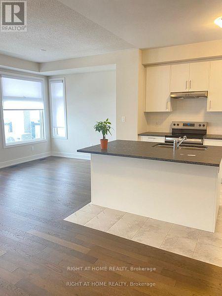 1284 Muller Lane, Oakville, Ontario  L6H 7G1 - Photo 13 - W12748466