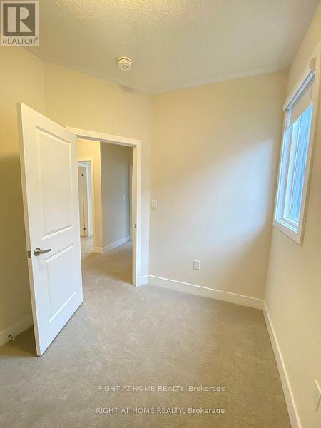 1284 Muller Lane, Oakville, Ontario  L6H 7G1 - Photo 19 - W12748466