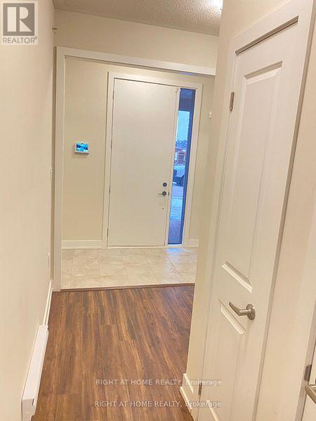 1284 Muller Lane, Oakville, Ontario  L6H 7G1 - Photo 3 - W12748466