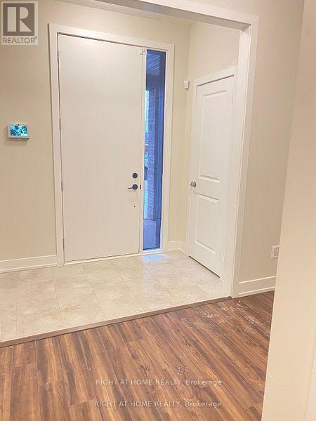 1284 Muller Lane, Oakville, Ontario  L6H 7G1 - Photo 4 - W12748466