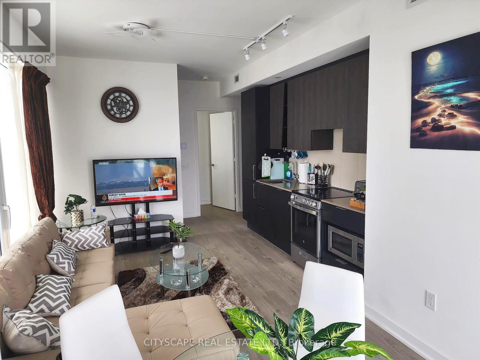 2703 - 3900 CONFEDERATION PARKWAY, Mississauga, Ontario