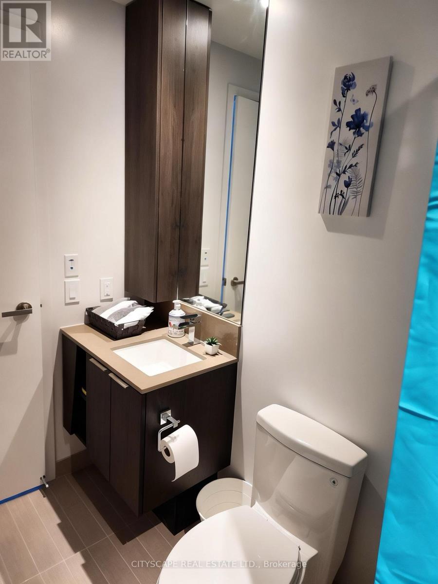 2703 - 3900 Confederation Parkway, Mississauga, Ontario  L5B 0M3 - Photo 14 - W12748478