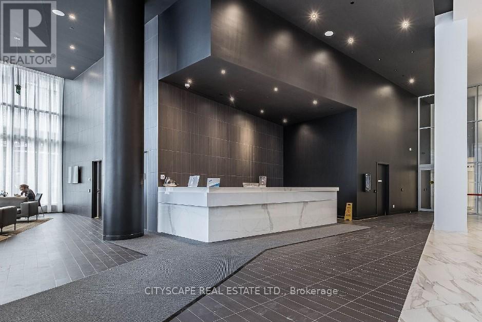 2703 - 3900 Confederation Parkway, Mississauga, Ontario  L5B 0M3 - Photo 25 - W12748478