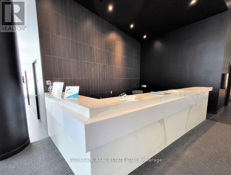 2703 - 3900 Confederation Parkway, Mississauga, Ontario  L5B 0M3 - Photo 26 - W12748478