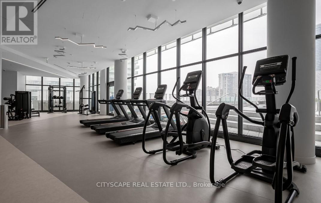 2703 - 3900 Confederation Parkway, Mississauga, Ontario  L5B 0M3 - Photo 32 - W12748478