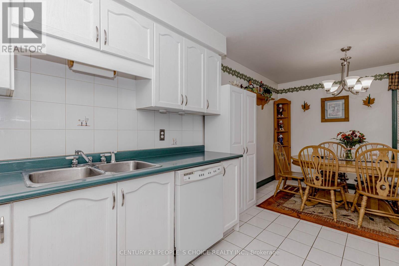 100 Blue Spruce Street, Brampton, Ontario  L6R 1C3 - Photo 14 - W12748484