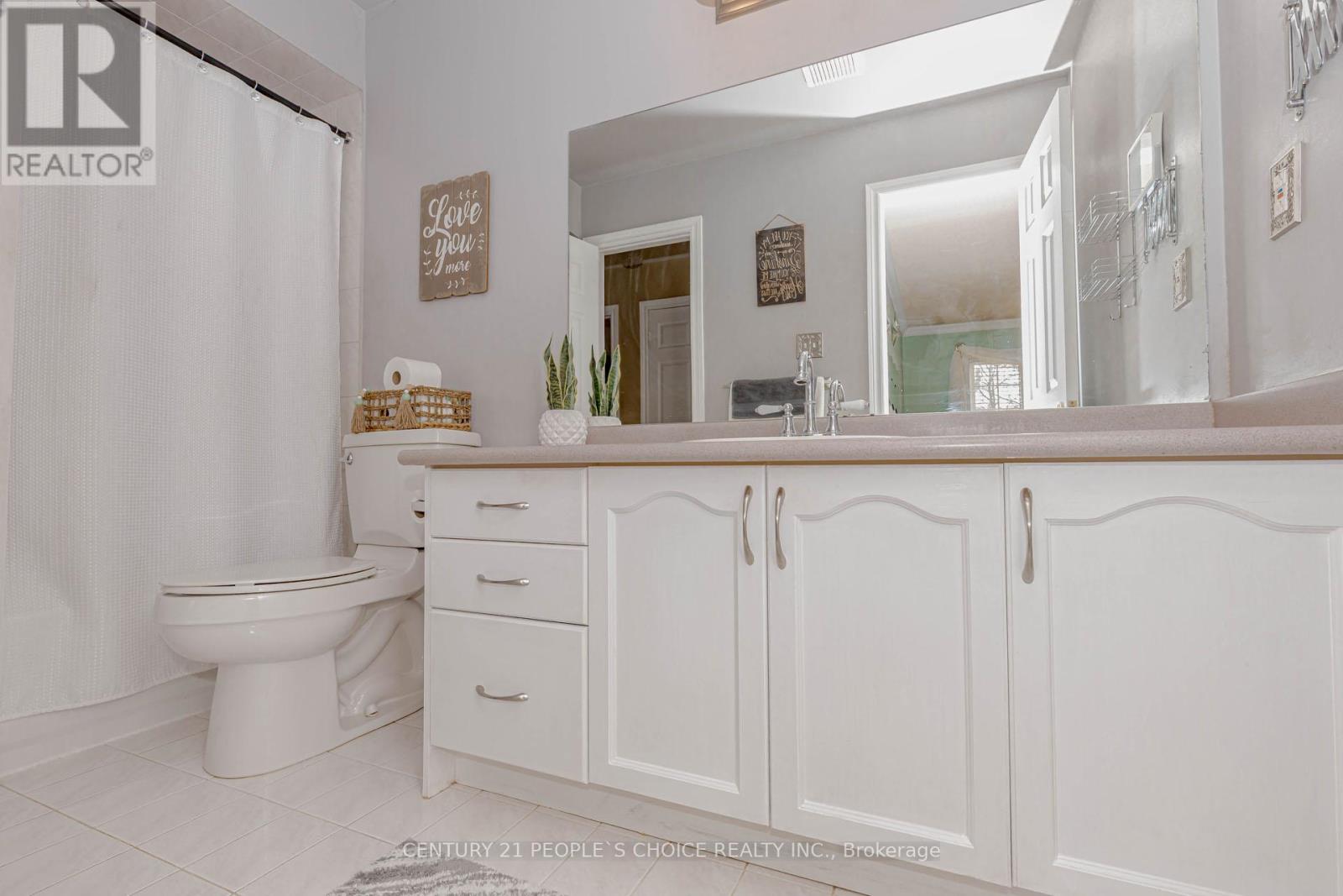 100 Blue Spruce Street, Brampton, Ontario  L6R 1C3 - Photo 25 - W12748484