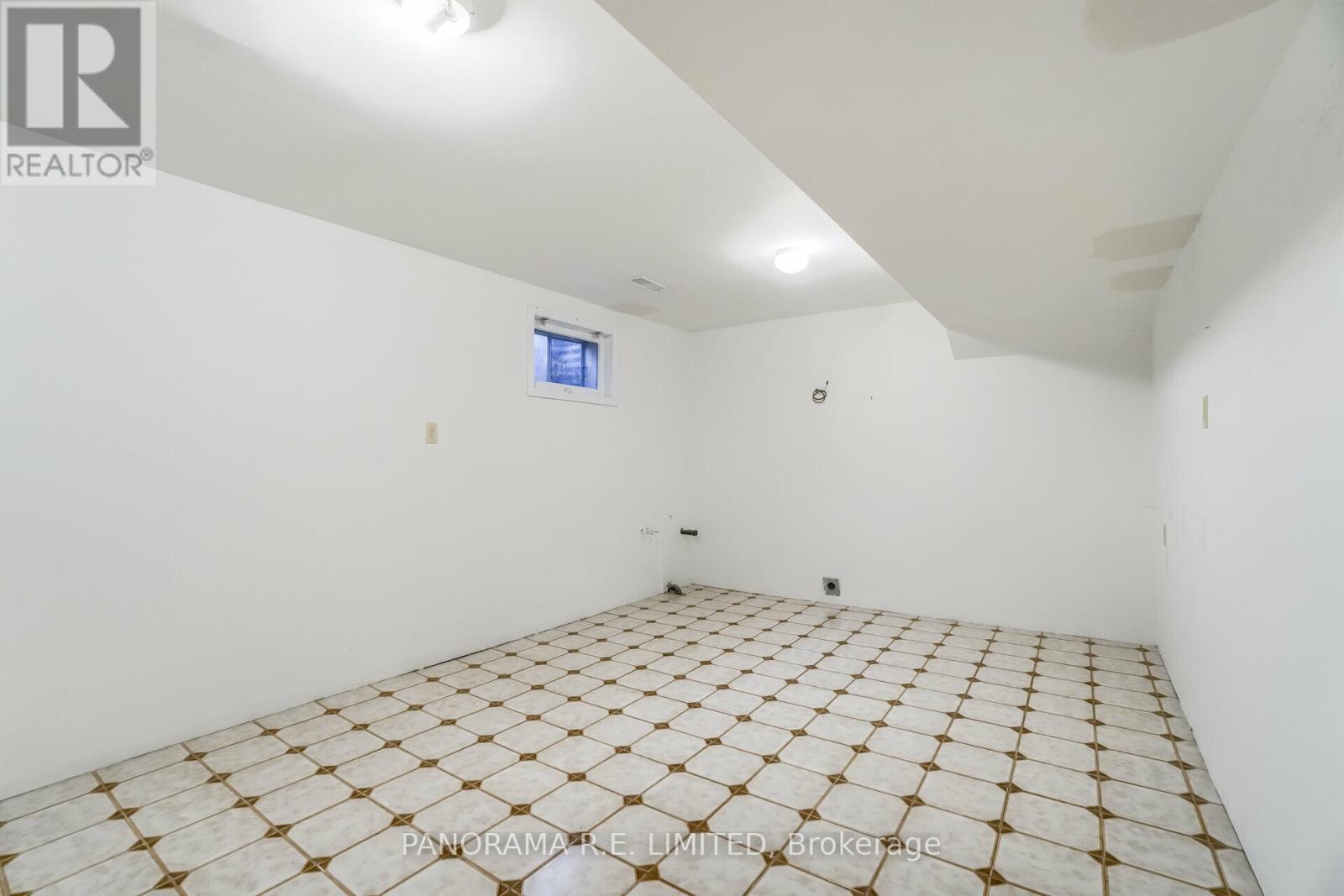 100 Poplar Heights Drive, Toronto, Ontario  M9A 4Z4 - Photo 43 - W12748486