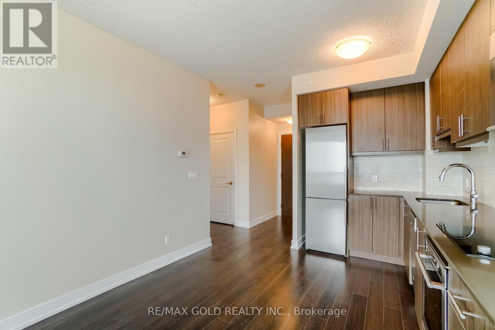 2727 - 2 Eva Road, Toronto, Ontario  M9C 0A9 - Photo 9 - W12748492