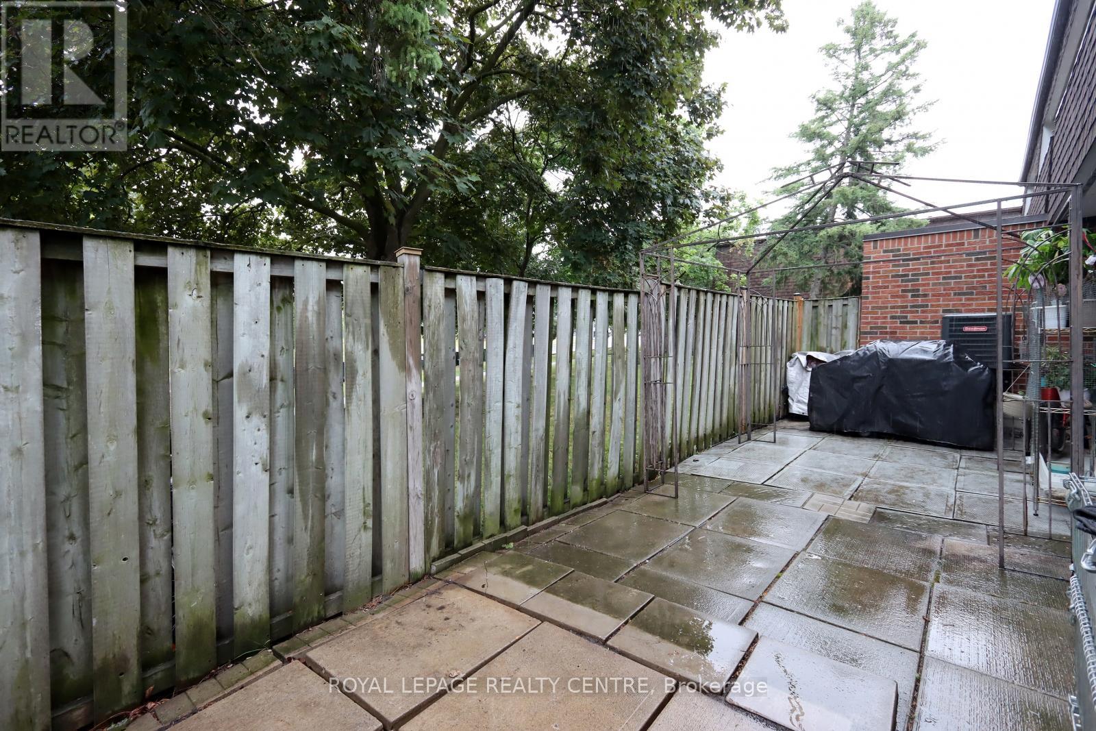 11 - 444 Silverstone Drive, Toronto, Ontario  M9V 3K8 - Photo 25 - W12748494