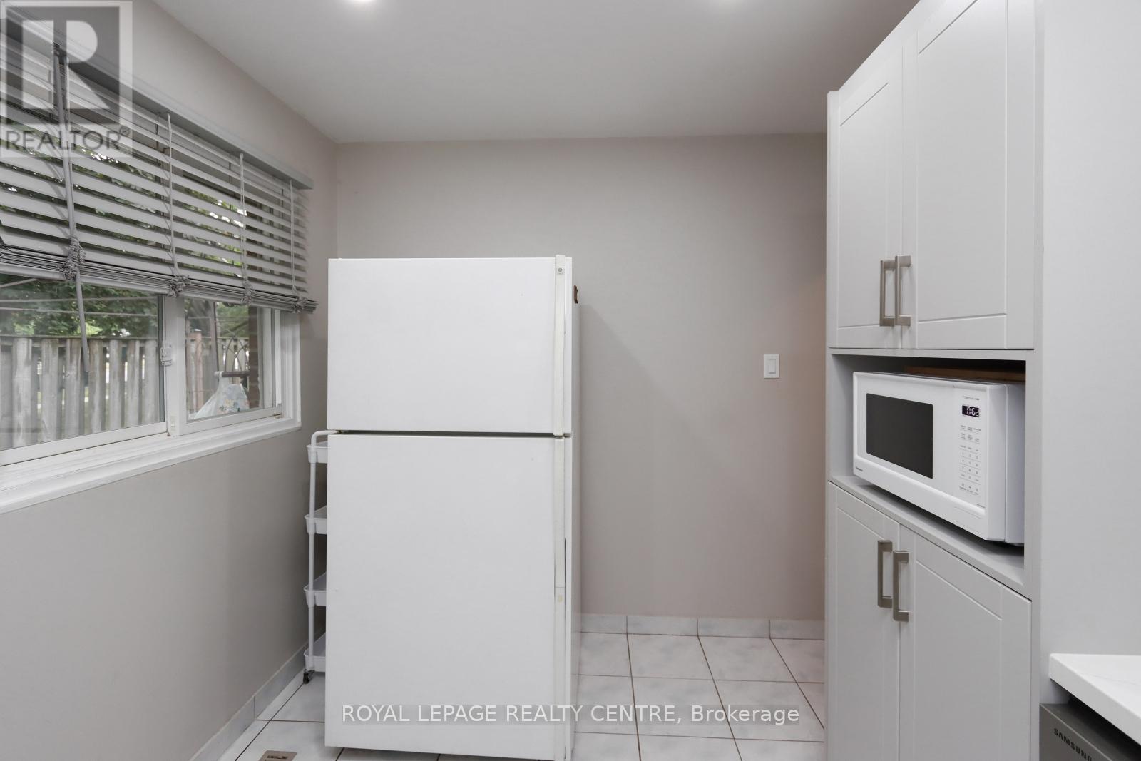 11 - 444 Silverstone Drive, Toronto, Ontario  M9V 3K8 - Photo 5 - W12748494