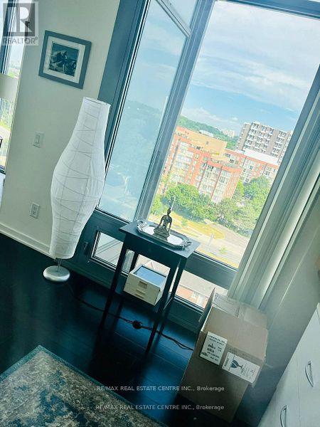 1010 - 105 The Queensway, Toronto, Ontario  M6S 5B5 - Photo 12 - W12748506