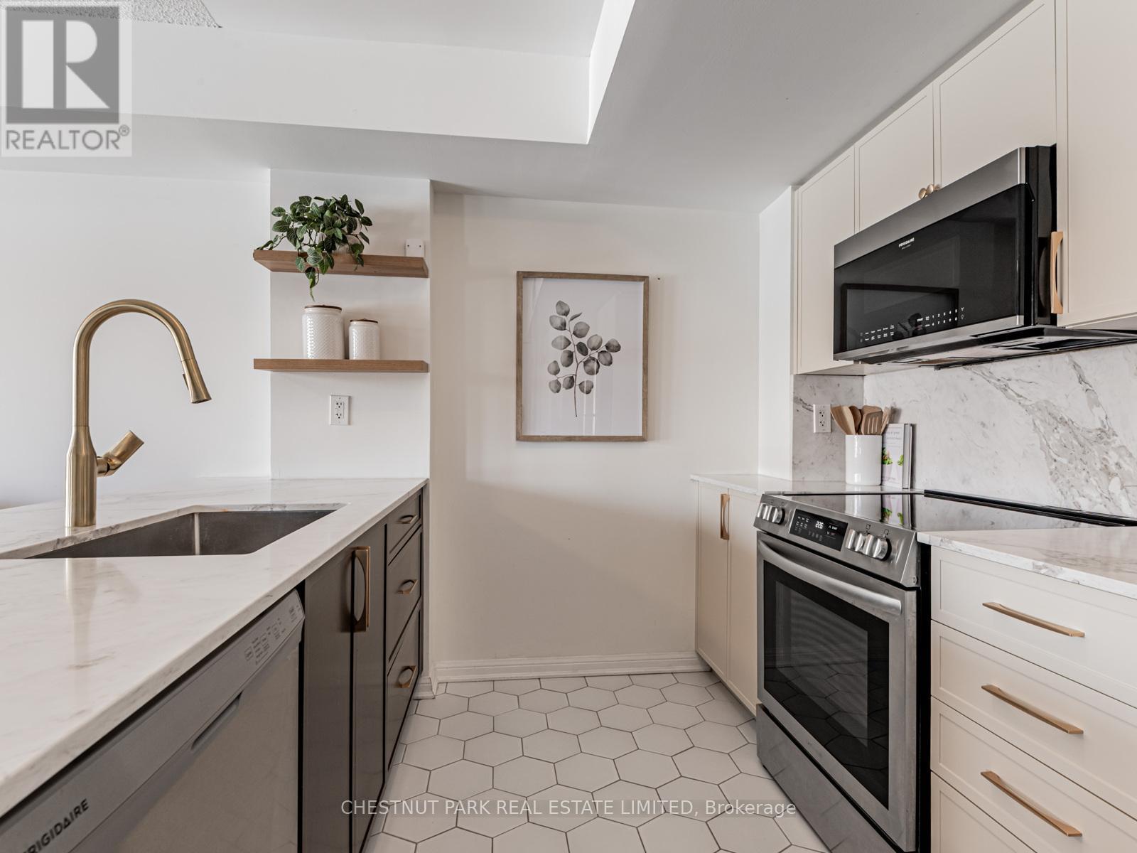 202 - 16 Foundry Avenue, Toronto, Ontario  M6H 0A9 - Photo 16 - W12748510