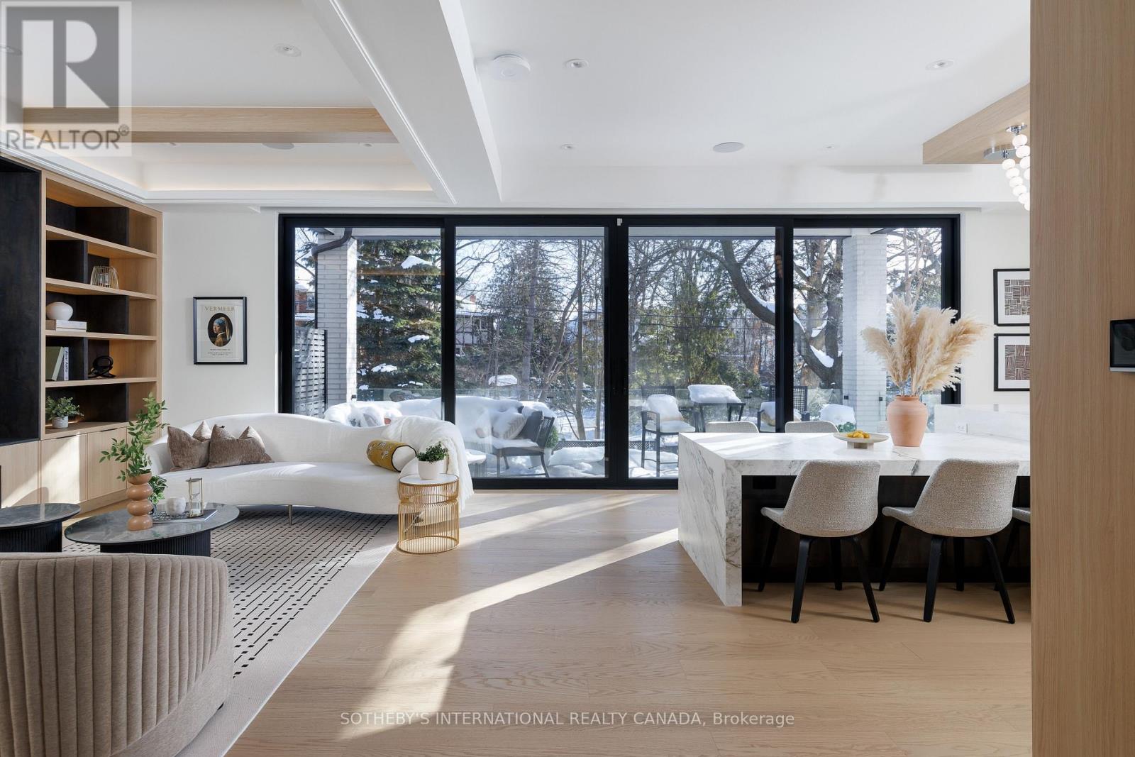 30 Orchard Crescent, Toronto, Ontario  M8Z 3E1 - Photo 12 - W12748540