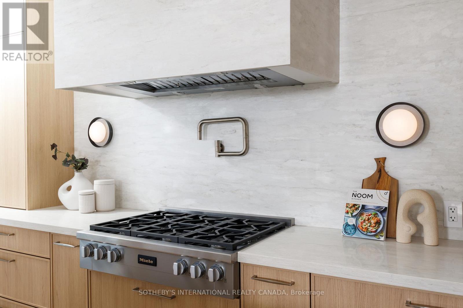 30 Orchard Crescent, Toronto, Ontario  M8Z 3E1 - Photo 20 - W12748540