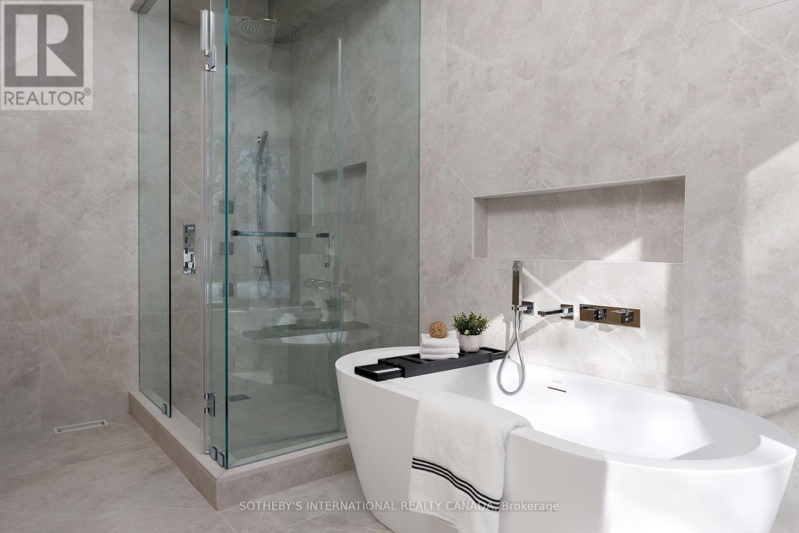 30 Orchard Crescent, Toronto, Ontario  M8Z 3E1 - Photo 28 - W12748540