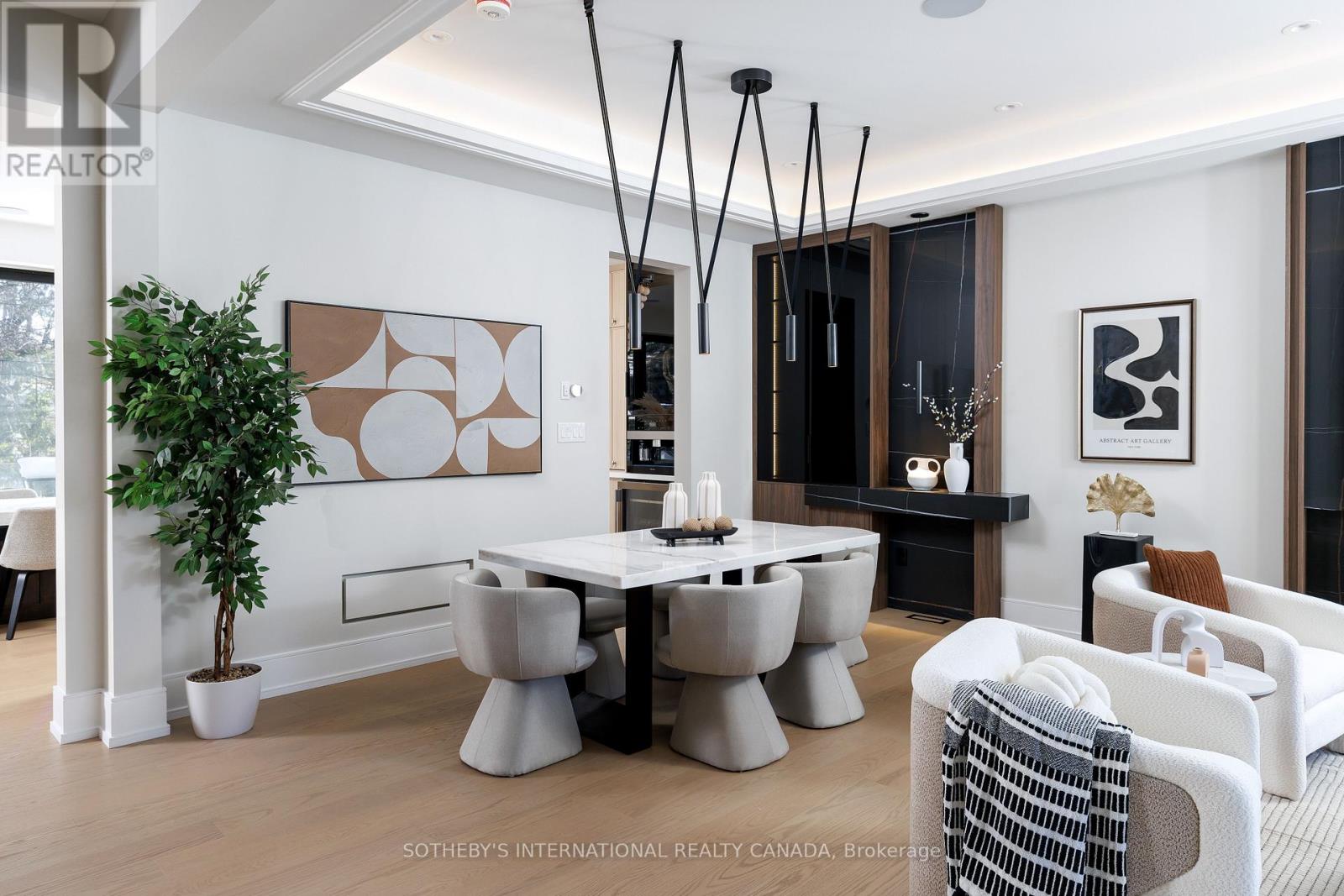 30 Orchard Crescent, Toronto, Ontario  M8Z 3E1 - Photo 7 - W12748540