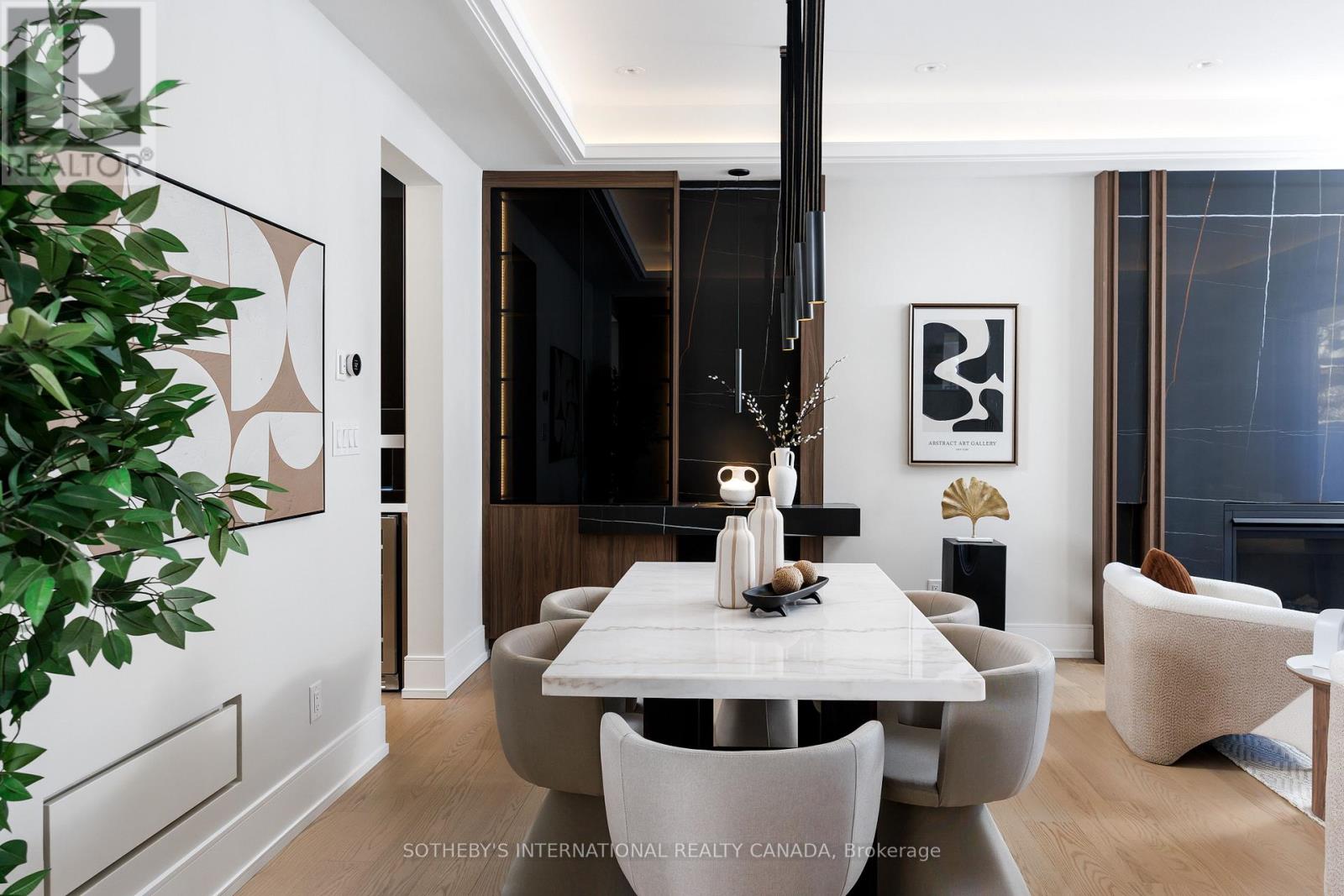 30 Orchard Crescent, Toronto, Ontario  M8Z 3E1 - Photo 8 - W12748540