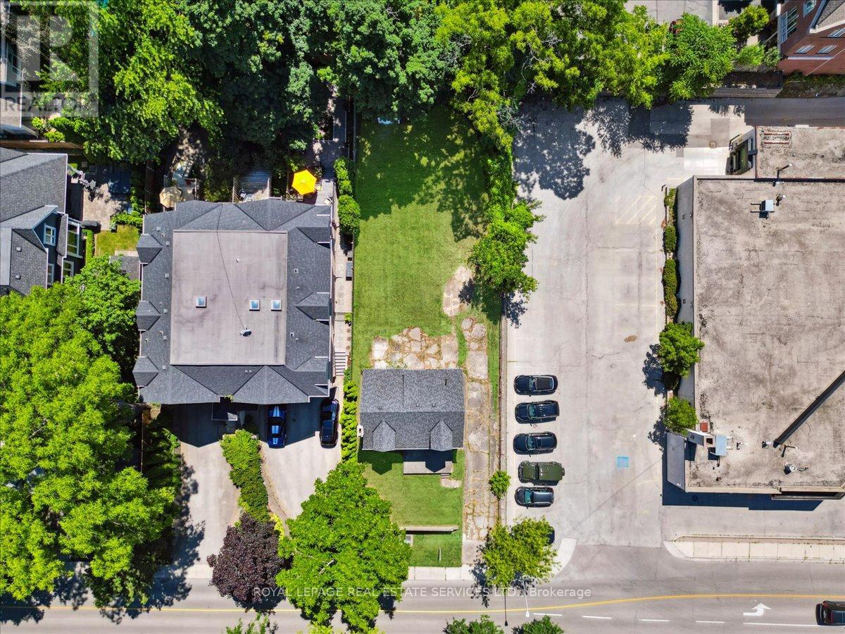 86 Kerr Street, Oakville, Ontario  L6K 3A3 - Photo 20 - W12748542