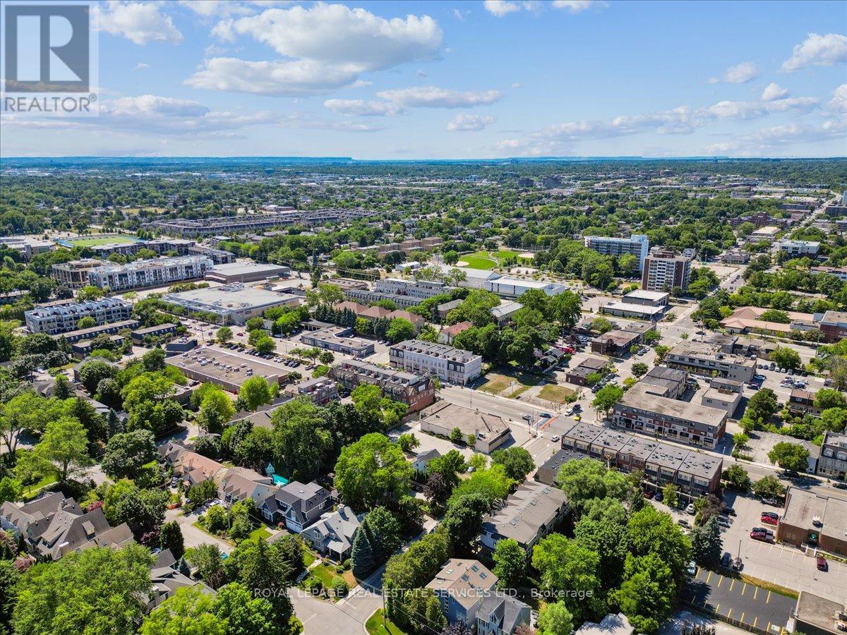 86 Kerr Street, Oakville, Ontario  L6K 3A3 - Photo 24 - W12748542