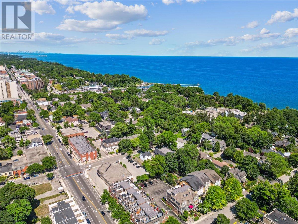 86 Kerr Street, Oakville, Ontario  L6K 3A3 - Photo 27 - W12748542