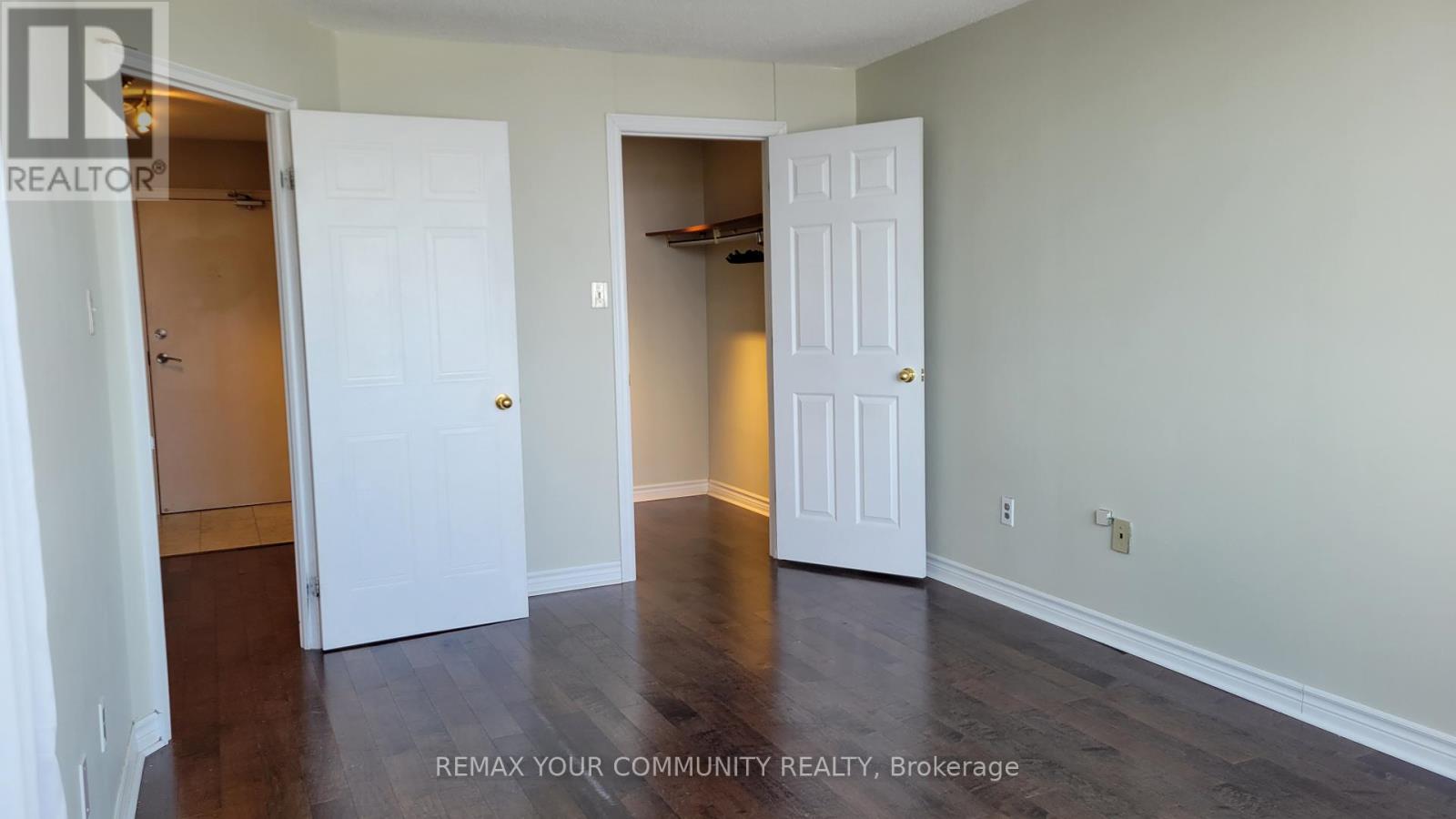 1208 - 350 Webb Drive, Mississauga, Ontario  L5B 3W4 - Photo 15 - W12748574