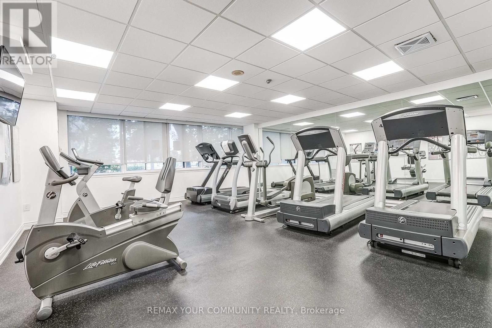 1208 - 350 Webb Drive, Mississauga, Ontario  L5B 3W4 - Photo 27 - W12748574