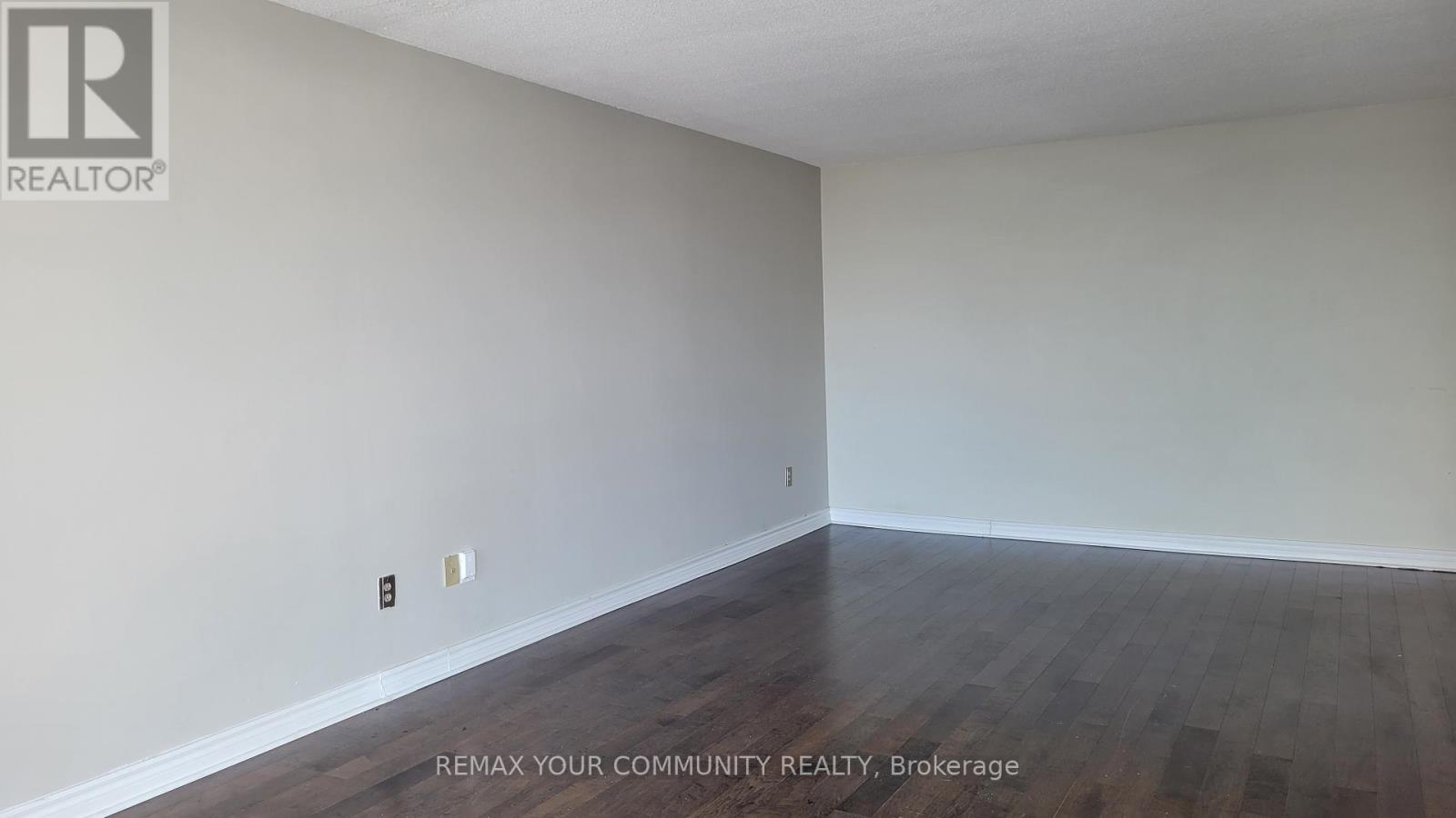 1208 - 350 Webb Drive, Mississauga, Ontario  L5B 3W4 - Photo 6 - W12748574